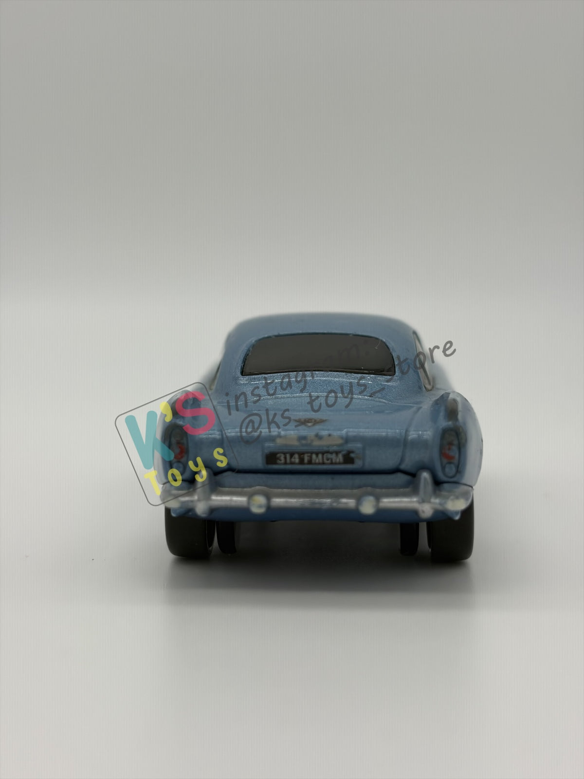 FREE ITEM!!! PRE-OWNED / LOOSE DISNEY PIXAR CARS - "FINN MCMISSILE" CARS 2 SERIES - MISSING / BROKEN BOTH SIDE MIRRORS BUT IN GOOD CONDITION