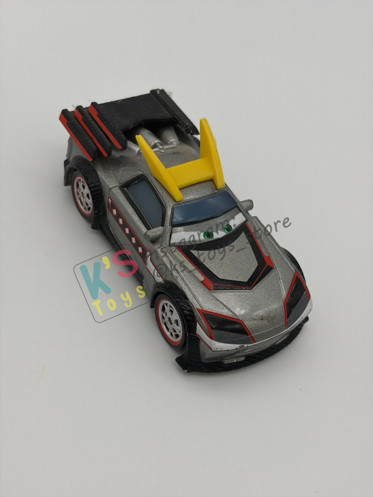 PRE-OWNED / LOOSE DISNEY PIXAR CARS BY MATTEL - "KABUTO" TOKYO MATER SERIES - PLAYED IN GOOD CONDITION - READ DESCRIPTION!!!!!!!!!!