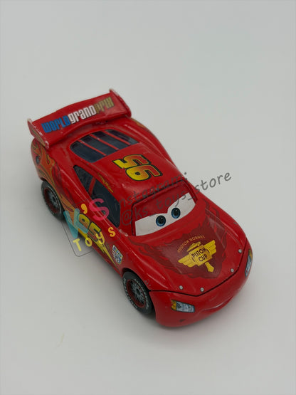 PRE-OWNED / LOOSE DISNEY PIXAR CARS BY MATTEL - "LIGHTNING MCQUEEN WITH RACING WHEELS" CARS 2 SERIES - PLAYED IN GOOD CONDITION - READ DESCRIPTION!!!!!!!!!!