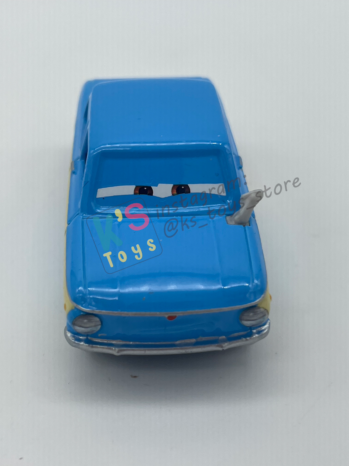 PRE-OWNED / LOOSE DISNEY PIXAR CARS 1:55 BY MATTEL - "VLADIMIR TRUNKOV WITH CAR BOOT" CARS 2 LONDON CHASE SERIES - NEAR MINT CONDITION