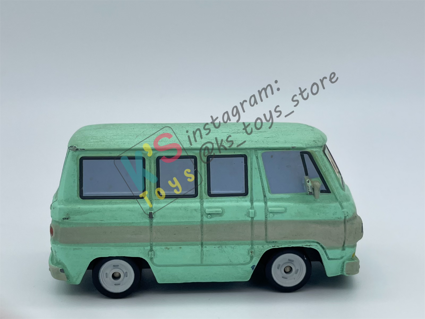 PRE-OWNED / LOOSE DISNEY PIXAR CARS - "DUSTY RUST-EZE" - GOOD CONDITION