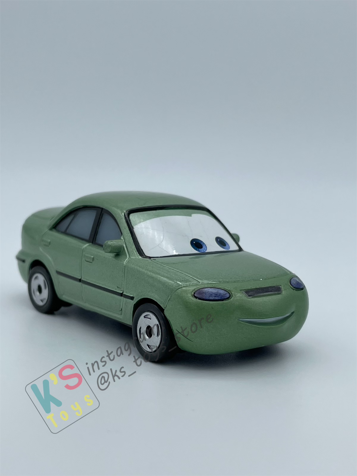 PRE-OWNED / LOOSE DISNEY PIXAR CARS - "VALERIE VEATE" FINAL LAP - EXCELLENT CONDITION