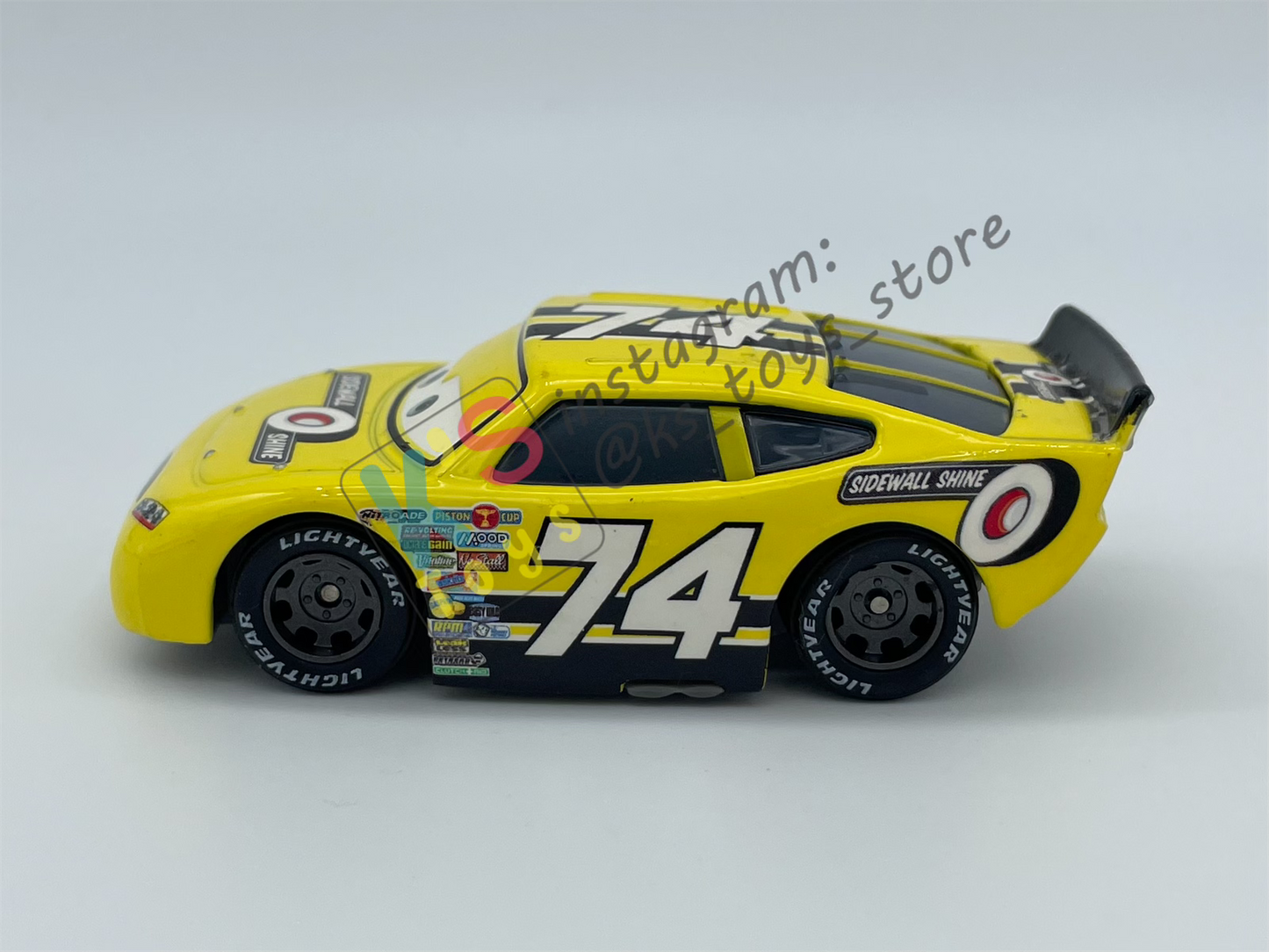 PRE-OWNED / LOOSE DISNEY PIXAR CARS - "SIDEWALL SHINE #74 SLIDER PETROLSKI" RUBBER TIRES - GOOD CONDITION