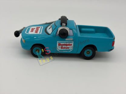 PRE-OWNED / LOOSE DISNEY PIXAR CARS 1:55 BY MATTEL - "BEN DOORDAN / BUMPER SAVE CREW CHIEF" CARS DINOCO 400 - GOOD CONDITION