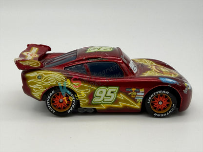 PRE-OWNED / LOOSE DISNEY PIXAR CARS BY MATTEL - "NEON METALLIC DECO LIGHNTING MCQUEEN" - NEON RACERS SERIES - PLAYED WITH GOOD CONDITION - READ DESCRIPTION!!!!!!!!!!!