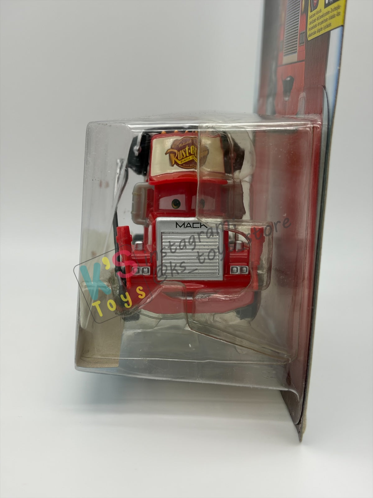 DELUXE DISNEY PIXAR CARS BY MATTEL "PIT CREW MEMBER MACK" 95 PIT CREW SERIES - BNIP
