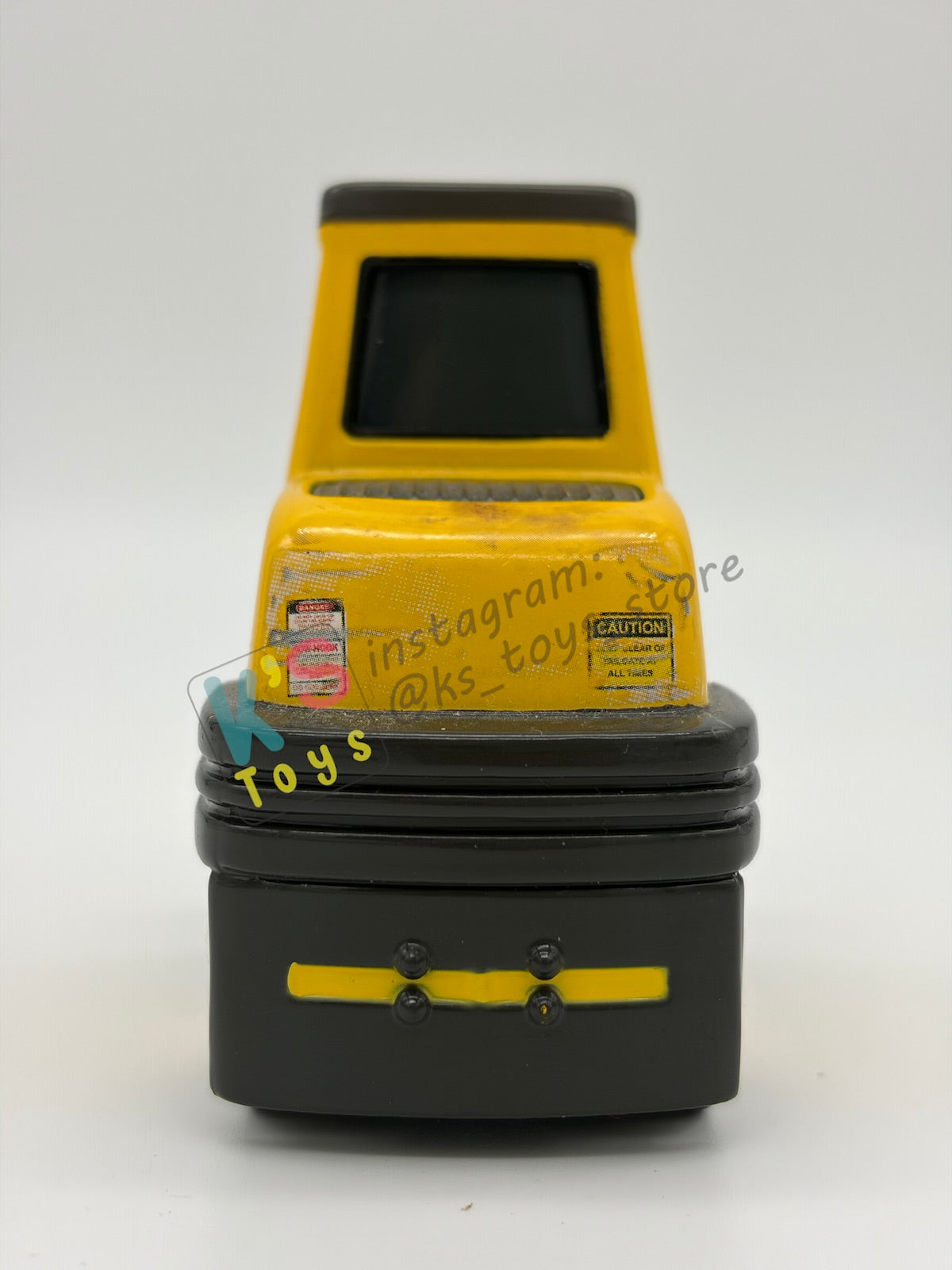 PRE-OWNED / LOOSE DISNEY PIXAR CARS 1:55 BY MATTEL - "MUGGSY LIFTSOME" CARS 2 KMART EXCLUSIVE SERIES - NEAR MINT CONDITION