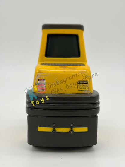 PRE-OWNED / LOOSE DISNEY PIXAR CARS 1:55 BY MATTEL - "MUGGSY LIFTSOME" CARS 2 KMART EXCLUSIVE SERIES - NEAR MINT CONDITION