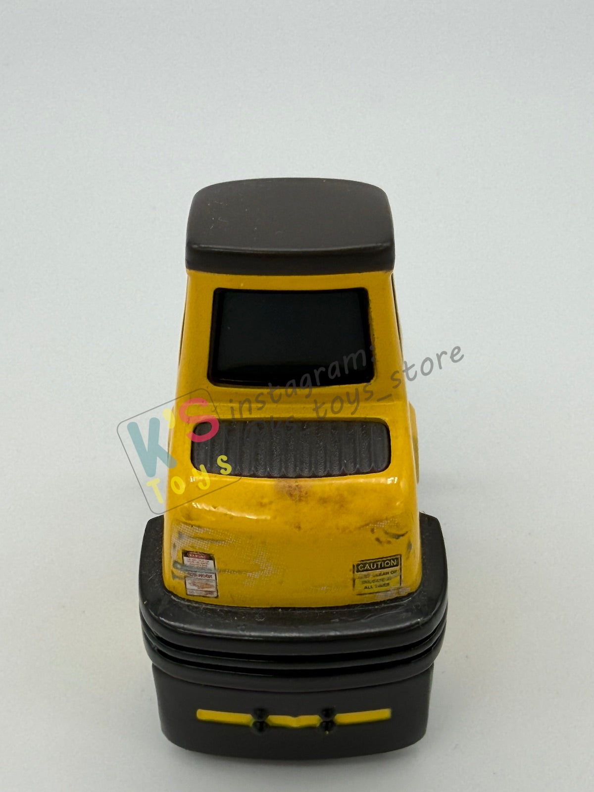 PRE-OWNED / LOOSE DISNEY PIXAR CARS 1:55 BY MATTEL - "MUGGSY LIFTSOME" CARS 2 KMART EXCLUSIVE SERIES - NEAR MINT CONDITION