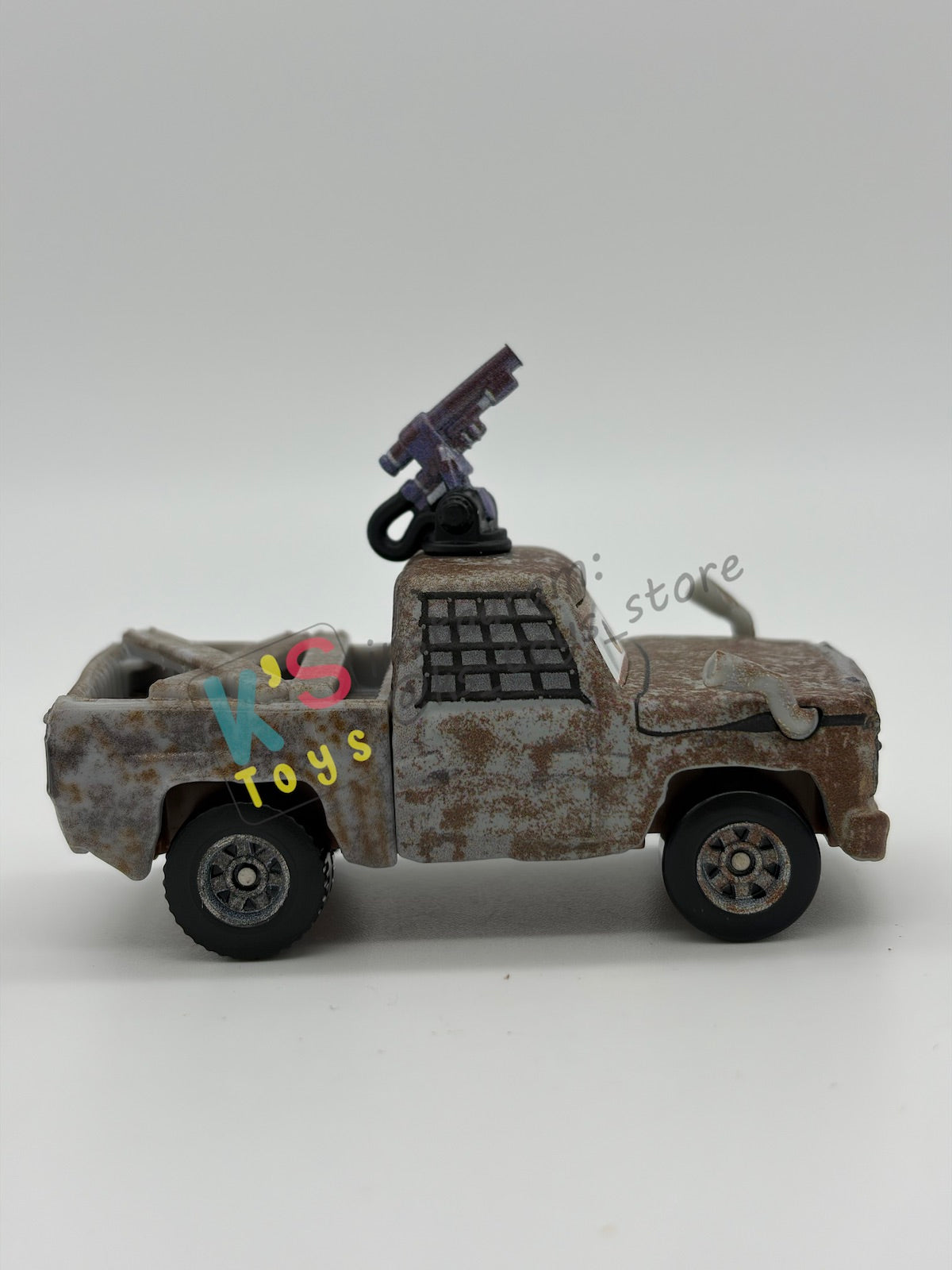 PRE-OWNED / LOOSE DISNEY PIXAR CARS 1:55 BY MATTEL - "JUSTIN ROADRITTER" CARS ON THE ROAD SERIES - NEAR MINT CONDITION