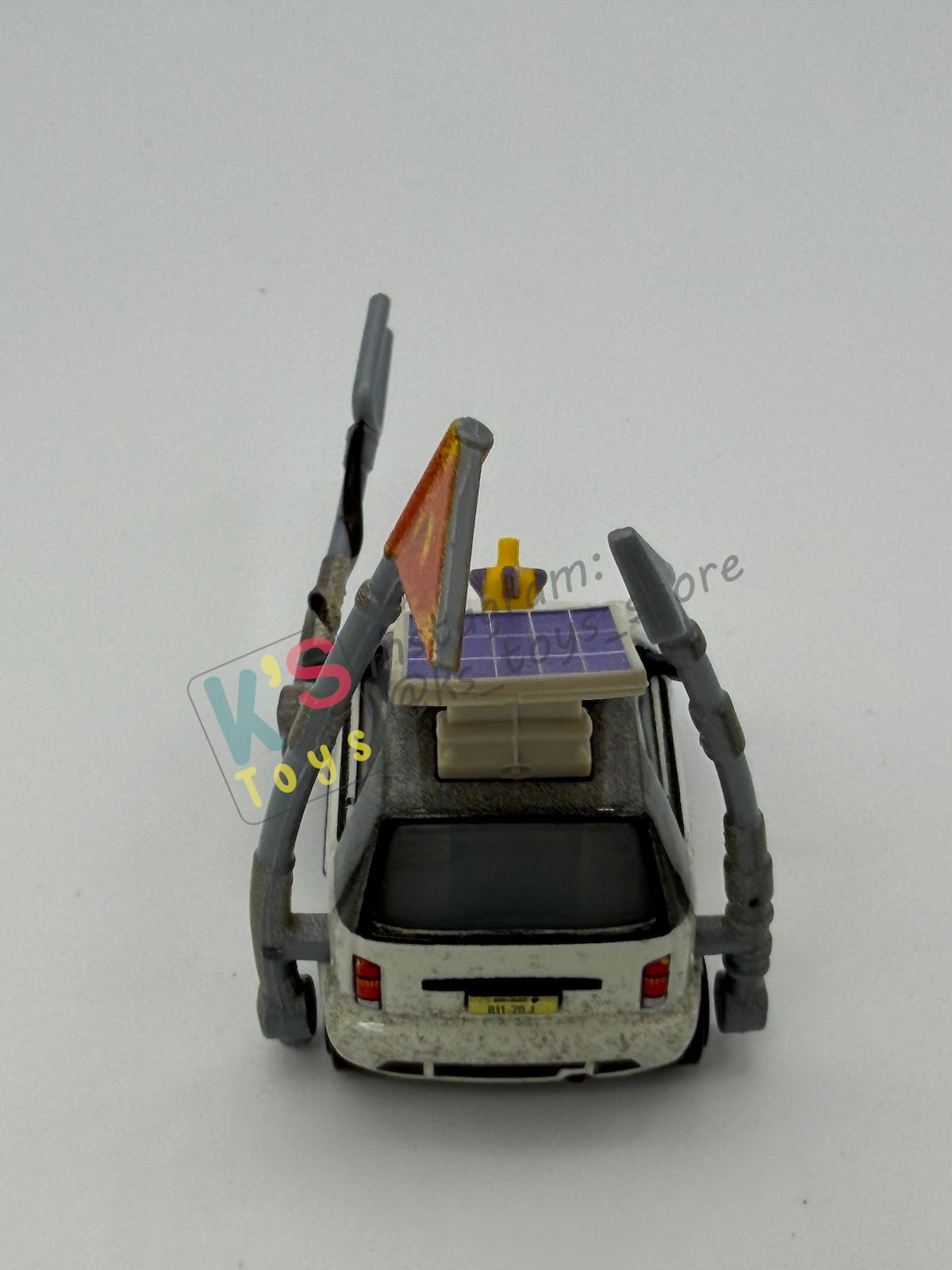 PRE-OWNED / LOOSE DISNEY PIXAR CARS 1:55 BY MATTEL - "KEN ENGINOKI" CARS ON THE ROAD SERIES - NEAR MINT CONDITION