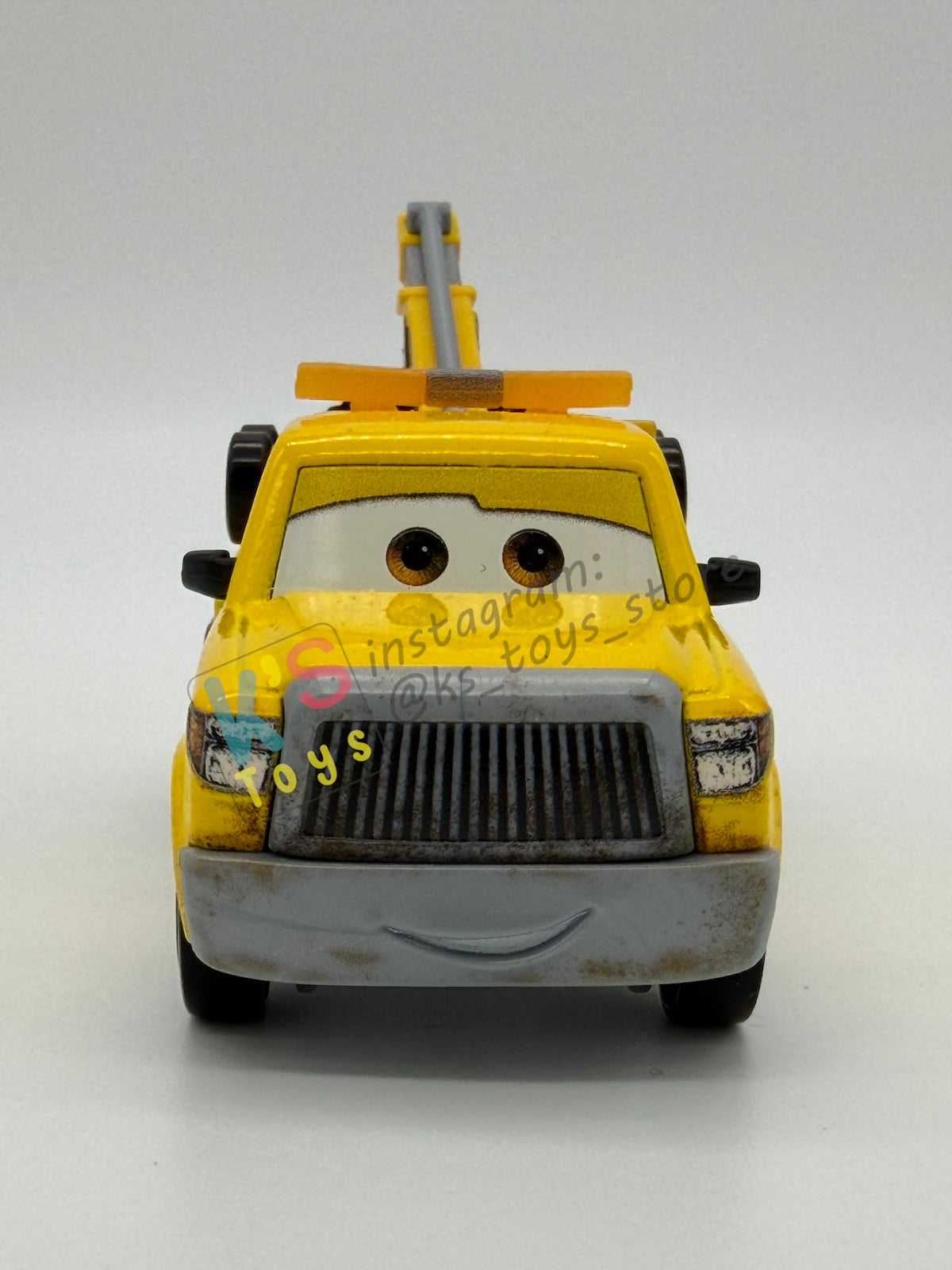 PRE-OWNED / LOOSE DISNEY PIXAR CARS 1:55 BY MATTEL - "CHRIS FREIGHTMAN" CARS ON THE ROAD - NEAR MINT CONDITION
