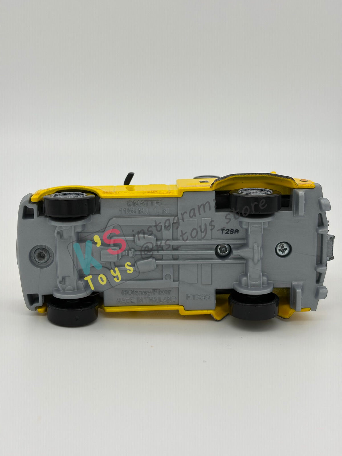 PRE-OWNED / LOOSE DISNEY PIXAR CARS 1:55 BY MATTEL - "CHRIS FREIGHTMAN" CARS ON THE ROAD - NEAR MINT CONDITION