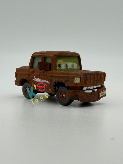 PRE-OWNED / LOOSE DISNEY PIXAR CARS 1:55 BY MATTEL - "FRED WITH FALLEN BUMPER (CHASE LENTICULAR)" CARS LENTICULAR EYES CHASE SERIES - NEAR MINT CONDITION