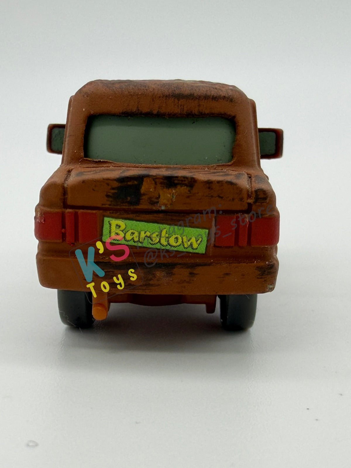 PRE-OWNED / LOOSE DISNEY PIXAR CARS 1:55 BY MATTEL - "FRED WITH FALLEN BUMPER (CHASE LENTICULAR)" CARS LENTICULAR EYES CHASE SERIES - NEAR MINT CONDITION