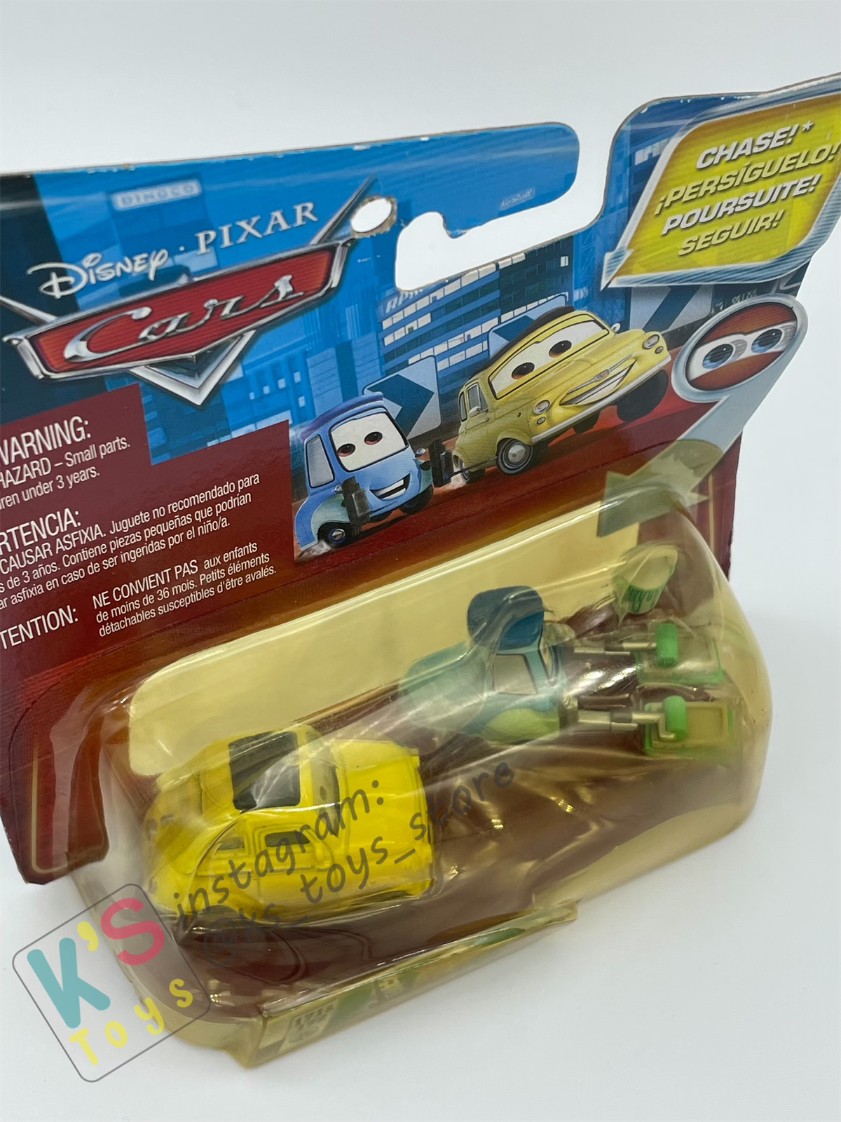 DISNEY PIXAR CARS BY MATTEL, LUIGI AND GUIDO WITH ROLLERS AND TRAY - LENTICULAR EYES - BNIP