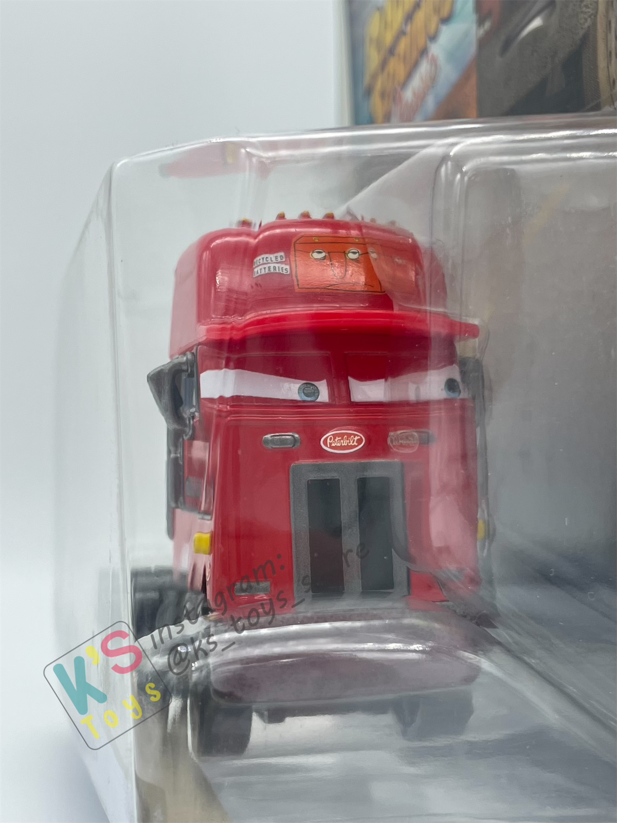 DELUXE DISNEY PIXAR CARS BY MATTEL "JERRY RECYCLED BATTERIES" SEMI TRUCK RADIATOR SPRINGS CLASSIC - BNIP (Copy)