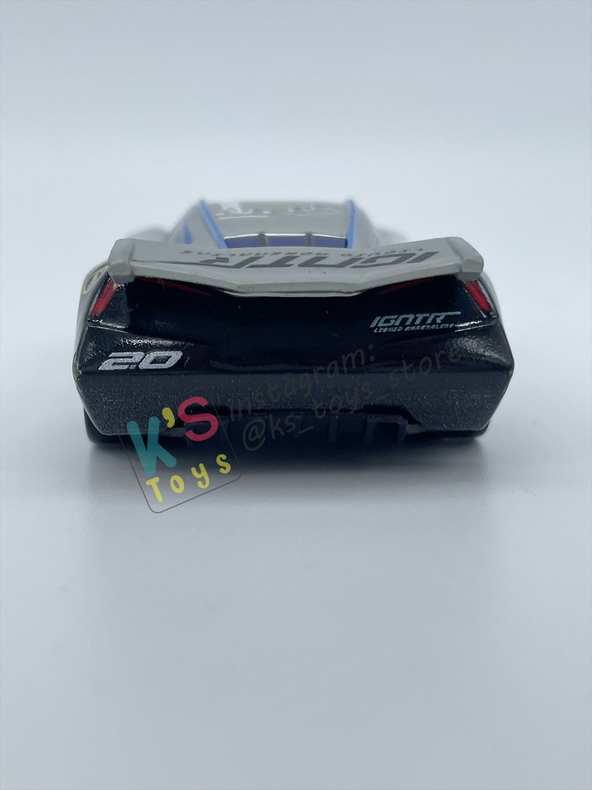 PRE-OWNED / LOOSE DISNEY PIXAR CARS BY MATTEL - "SILVER JACKSON STORM" - SILVER METALLIC FINISH SERIES - NEAR MINT CONDITION - READ DESCRIPTION!!!!!!!!!!!