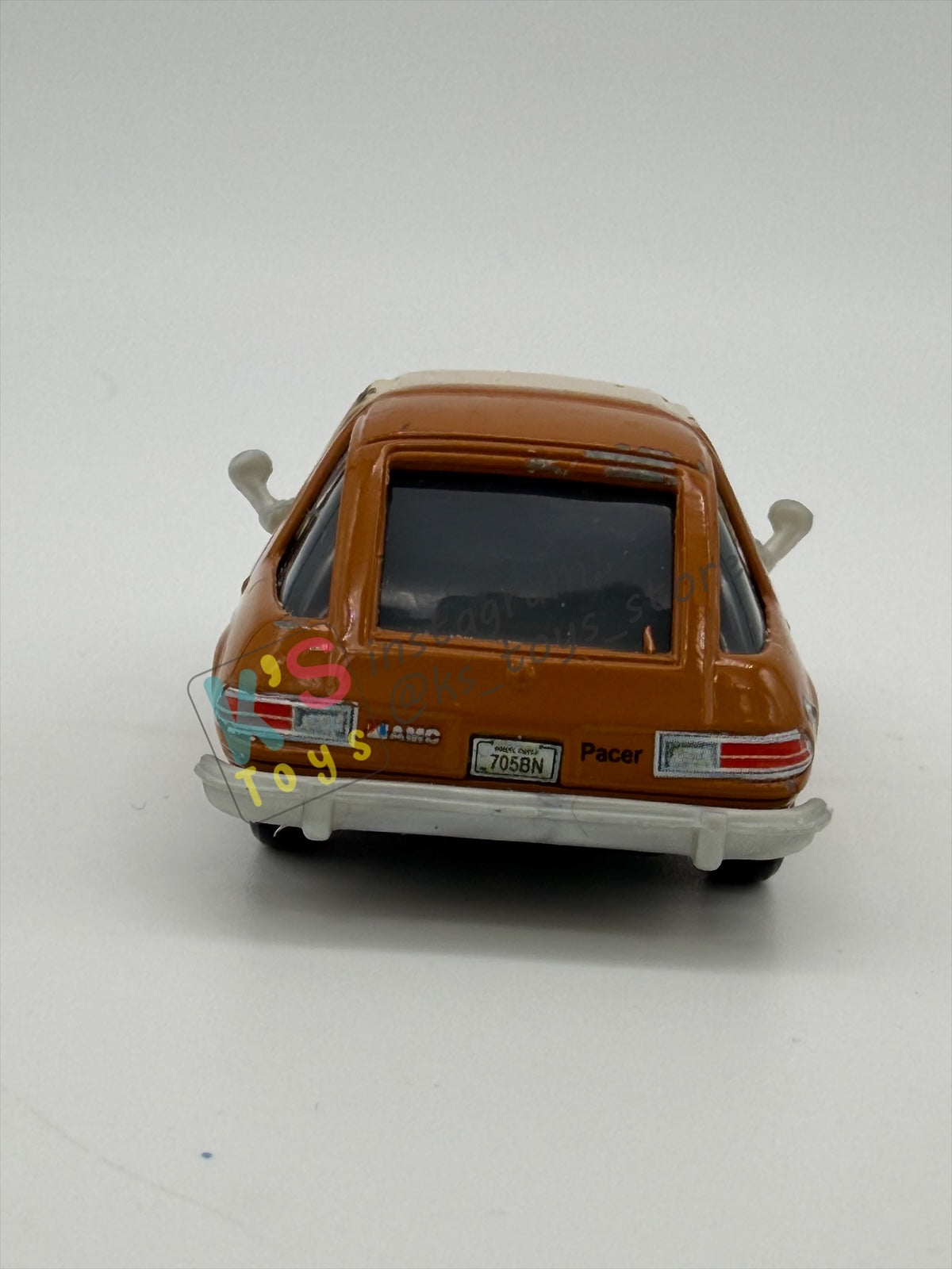 PRE-OWNED / LOOSE DISNEY PIXAR CARS - "TUBBS PACER WITH PAINT SPRAY" CARS 2 LEMONS SERIES - PLAYED CONDITION