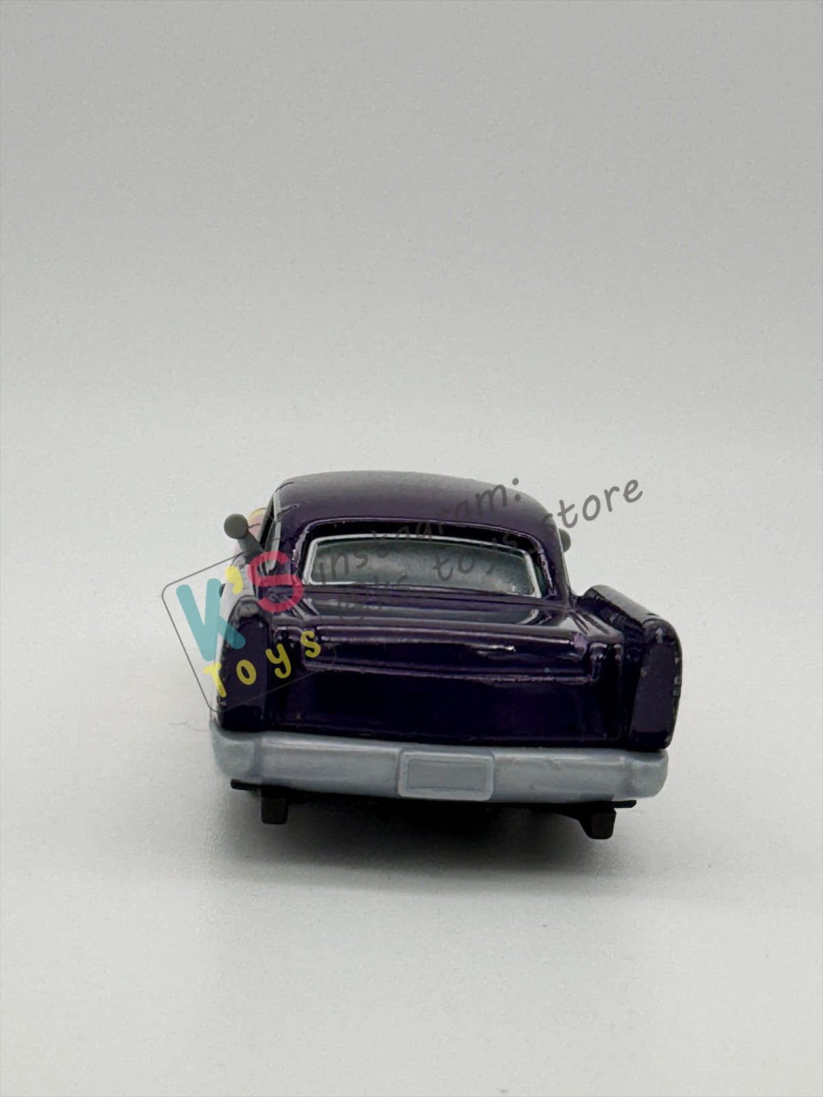 PRE-OWNED / LOOSE DISNEY PIXAR CARS BY MATTEL, "GRETA" - CARS SERIES - PLAYED CONDITION - READ DESCRIPTION!!!!!!!!!!!