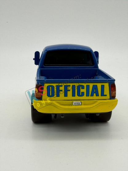 PRE-OWNED / LOOSE DISNEY PIXAR CARS BY MATTEL - "DEXTER HOOVER YELLOW MISSING YELLOW FLAG" CARS SERIES - NEAR MINT CONDITION BUT MISSING YELLOW FLAG - READ DESCRIPTION!!!!!!!!!!