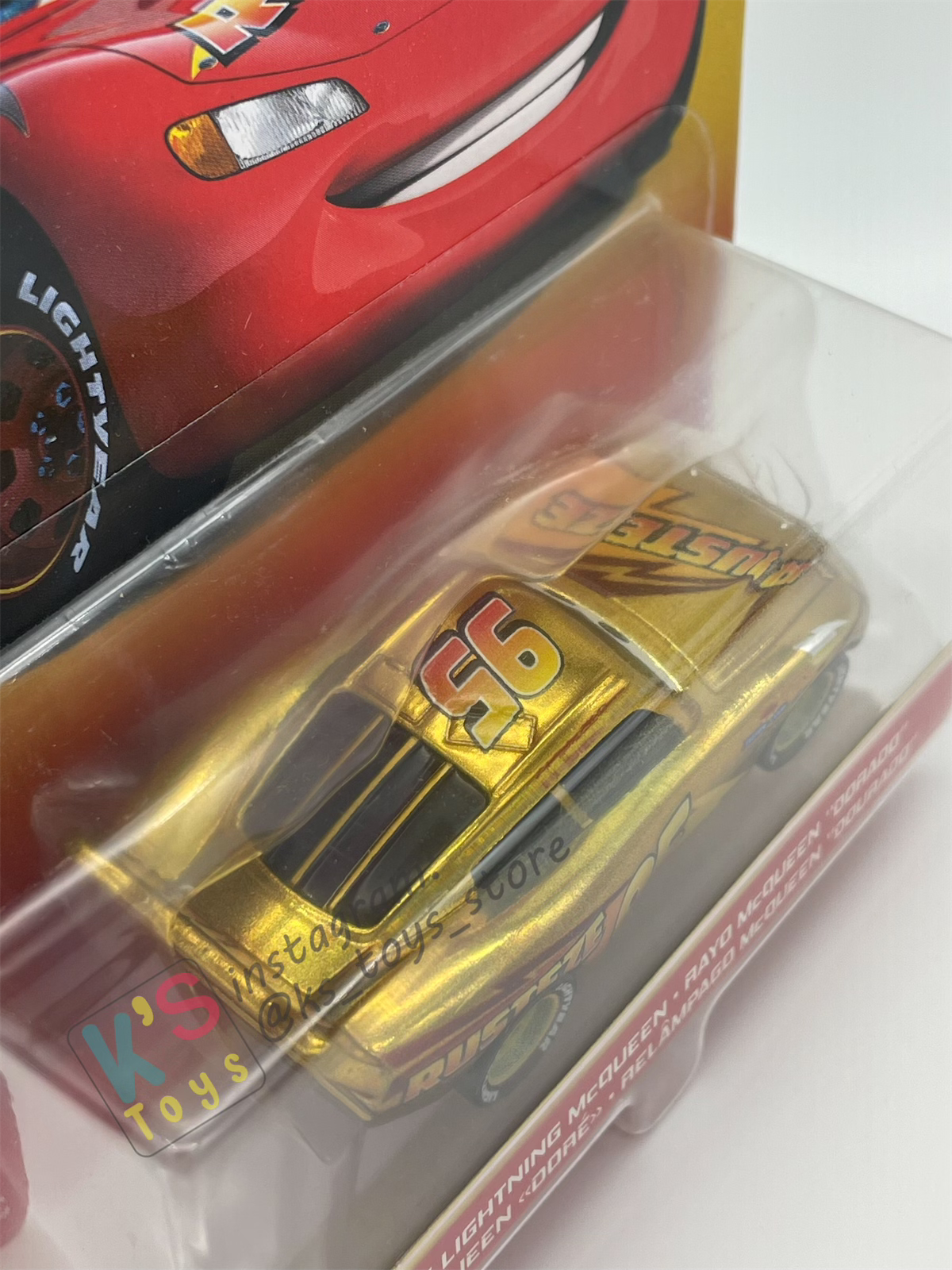 DISNEY PIXAR CARS BY MATTEL "GOLDEN LIGHTNING MCQUEEN" - BNIP