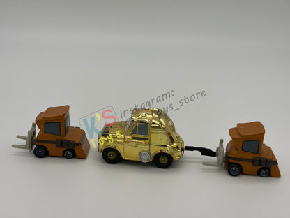 PRE-OWNED / LOOSE DISNEY PIXAR CARS - "LUIGI AS C-3PO & PITTIES AS JAWAS" - STAR WARS DISNEY PARKS SERIES - DISPLAYED CONDITION