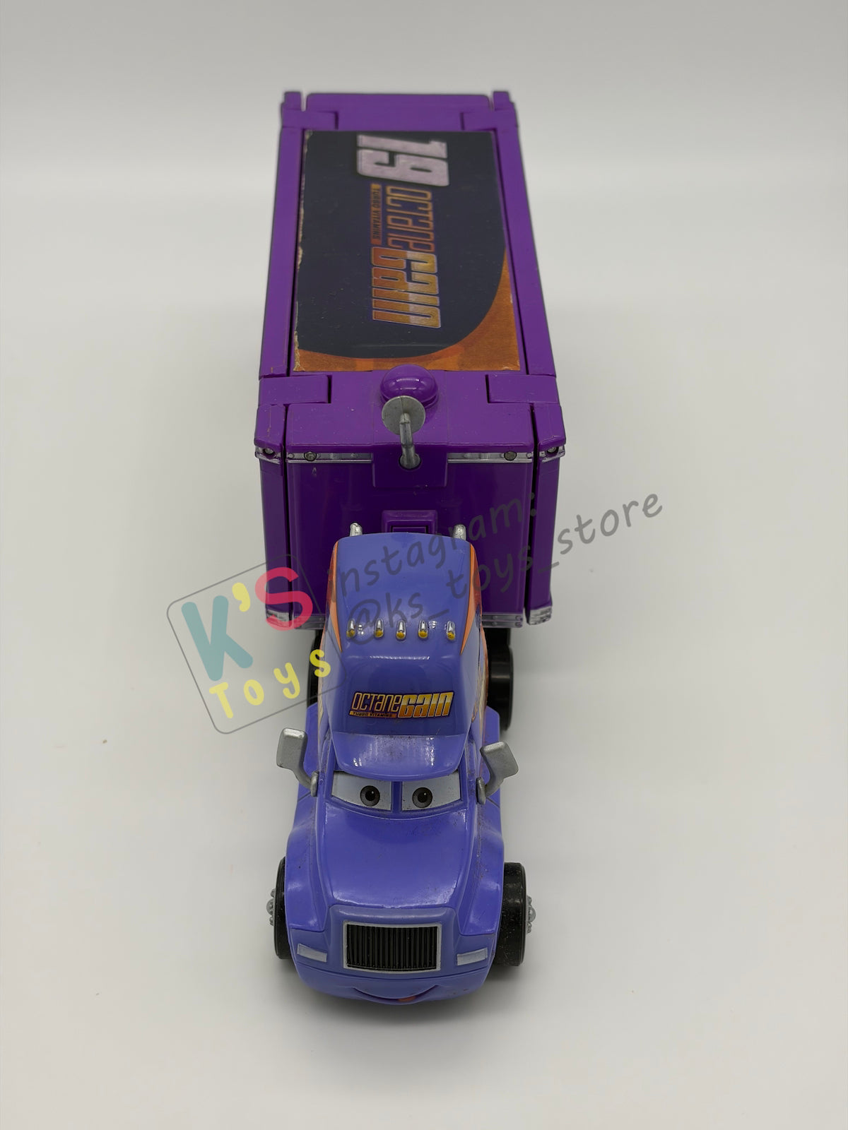 PRE-OWNED / LOOSE HAULER DISNEY PIXAR CARS BY MATTEL, "BOBBY SWIFT’S HAULERS" CARS 3 SERIES, IN GOOD CONDITION - PLEASE READ DESCRIPTION!!!!!!!!!!