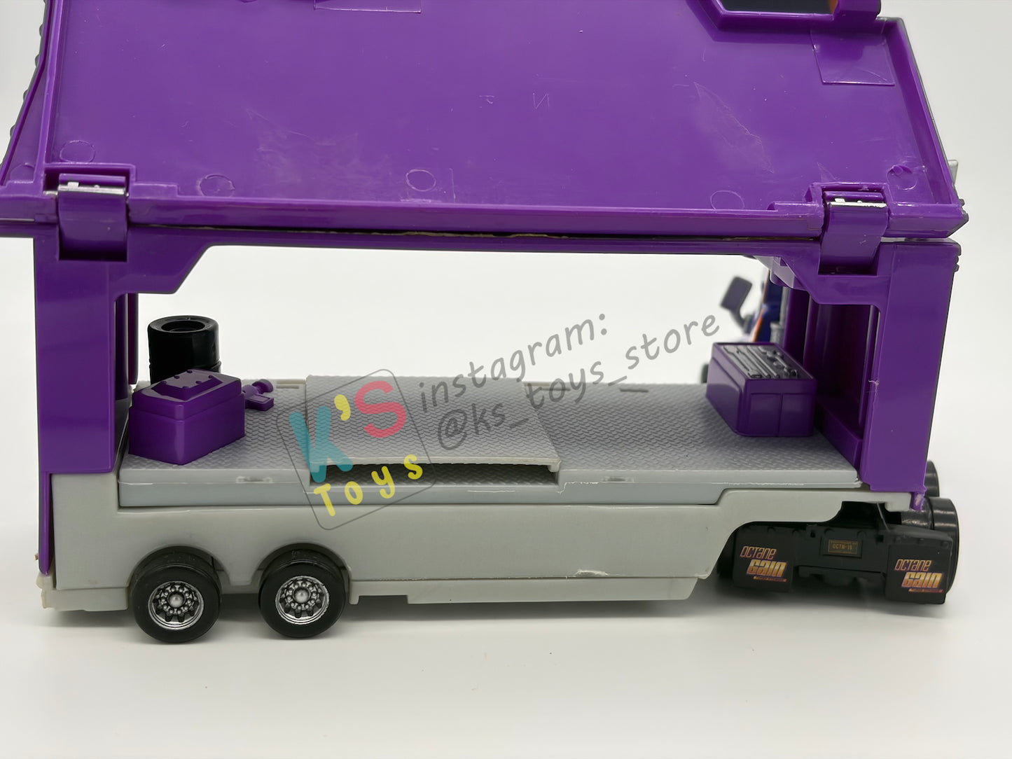 PRE-OWNED / LOOSE HAULER DISNEY PIXAR CARS BY MATTEL, "BOBBY SWIFT’S HAULERS" CARS 3 SERIES, IN GOOD CONDITION - PLEASE READ DESCRIPTION!!!!!!!!!!