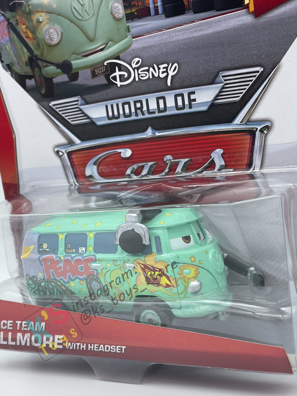DISNEY PIXAR CARS BY MATTEL, RACE TEAM FILLMORE WITH HEADSET - 95 PIT CREW SERIES - BNIP