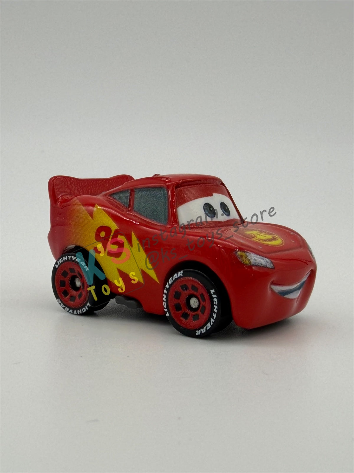Loose Mini Racers Pixar Disney Cars, ROAD TRIP LIGHTNING MCQUEEN - Mint / Near Mint Condition