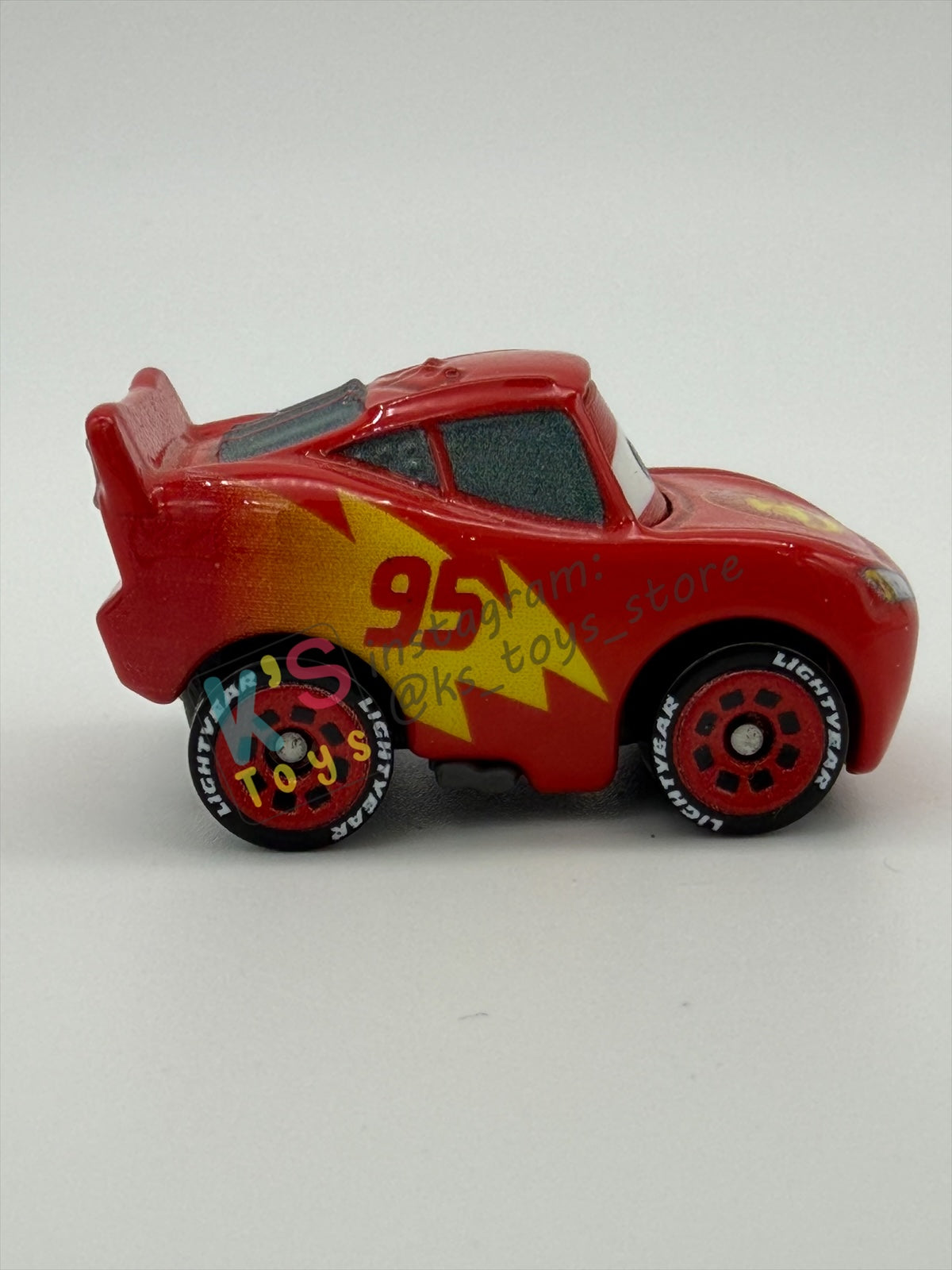 Loose Mini Racers Pixar Disney Cars, ROAD TRIP LIGHTNING MCQUEEN - Mint / Near Mint Condition