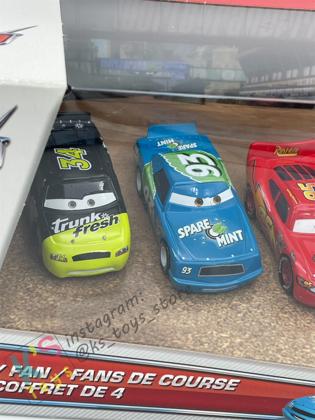 Gift Set Disney Pixar Cars 1:55 - RACE DAY FAN 4-PACK LIGHTNING MCQUEEN, MARTY, SPARE O MINT #93 AND TRUNK FRESH NO 34 - BNIP