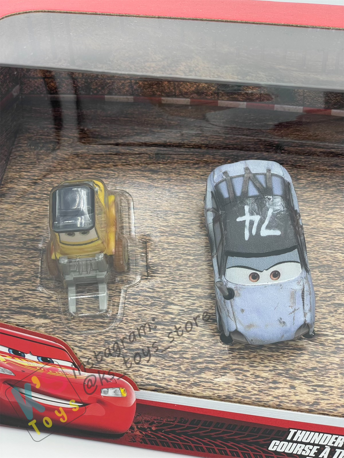 Gift Set Disney Pixar Cars 1:55 - THUNDER HOLLOW RACE 5-PACK, BRAKE BOGGS, PATTY, MUDDY LIGHTNING MCQUEEN, CRUZ RAMIREZ AS FRANCES BELTLINE AND AIRBORNE - BNIP