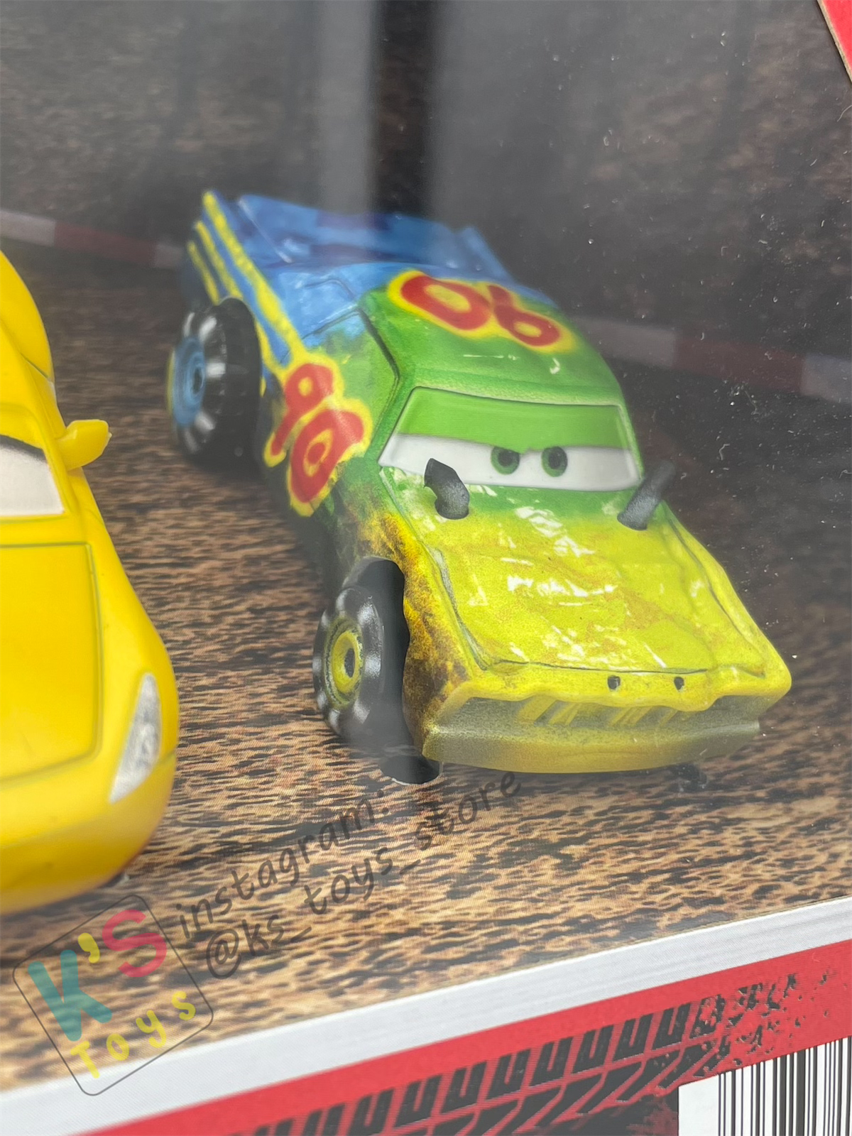 Gift Set Disney Pixar Cars 1:55 - THUNDER HOLLOW RACE 5-PACK, BRAKE BOGGS, PATTY, MUDDY LIGHTNING MCQUEEN, CRUZ RAMIREZ AS FRANCES BELTLINE AND AIRBORNE - BNIP