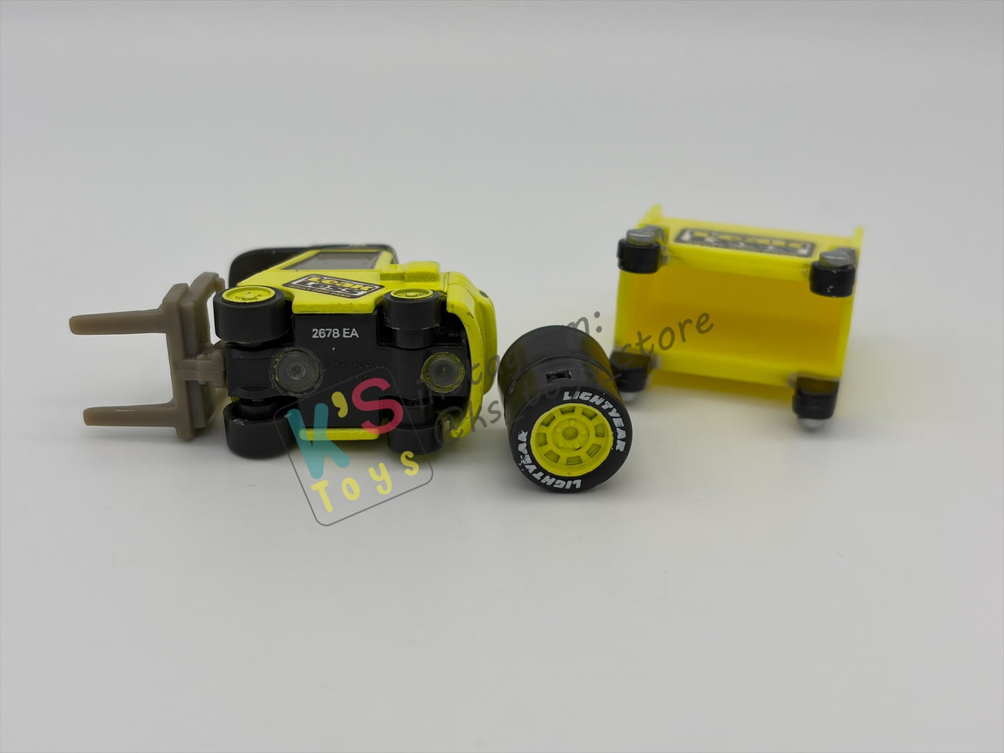 PRE-OWNED / LOOSE DISNEY PIXAR CARS - "STACY / LEAK LESS PITTY" CARS 1 - PLAYED CONDITION - READ DESCRIPTION!!!!!!