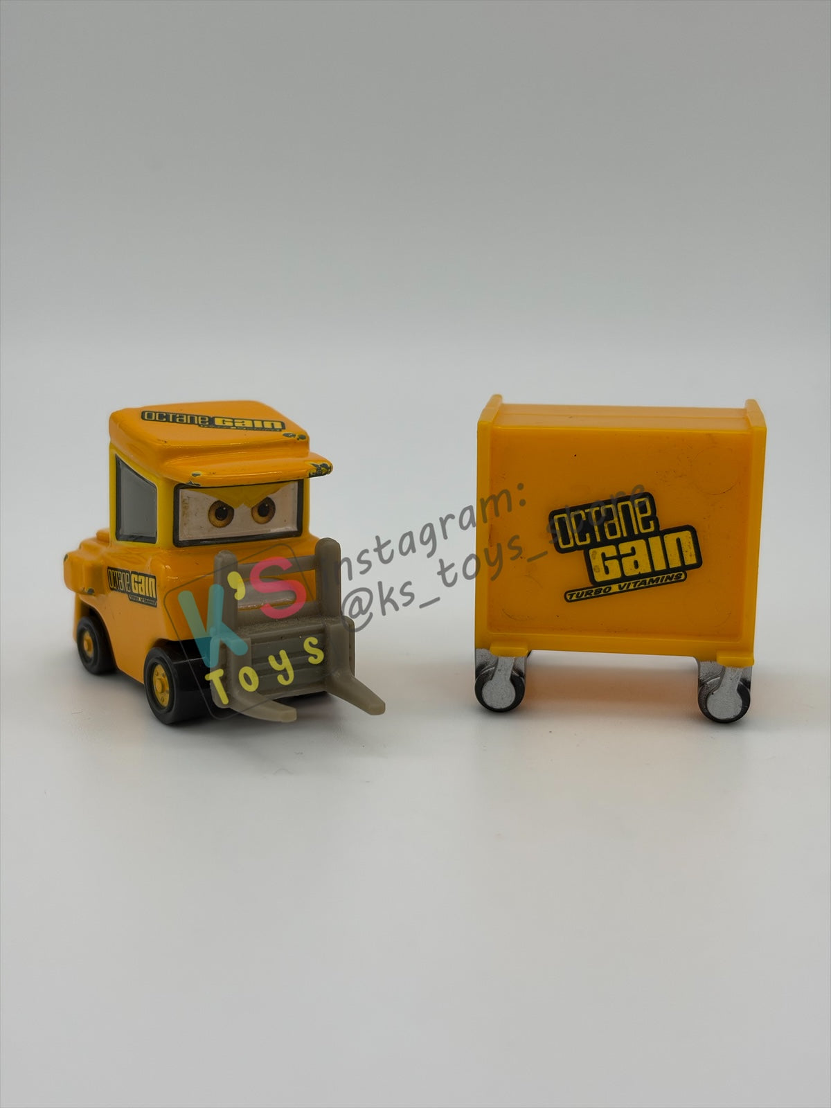 PRE-OWNED / LOOSE DISNEY PIXAR CARS - "OCTANE GAIN PITTY / DUDLEY SPARE" CARS 1 - PLAYED CONDITION - READ DESCRIPTION!!!!!!
