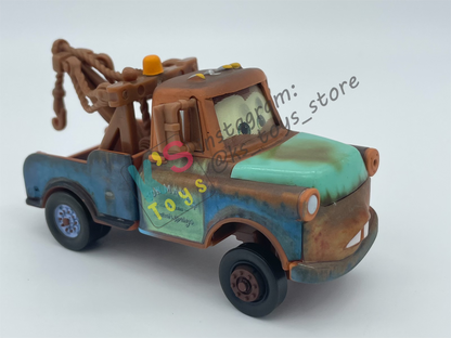 PRE-OWNED / LOOSE DISNEY PIXAR CARS - "MATER WITH HOOD" LENTICULAR EYES, CHASE SERIES - DISPLAYED CONDITION