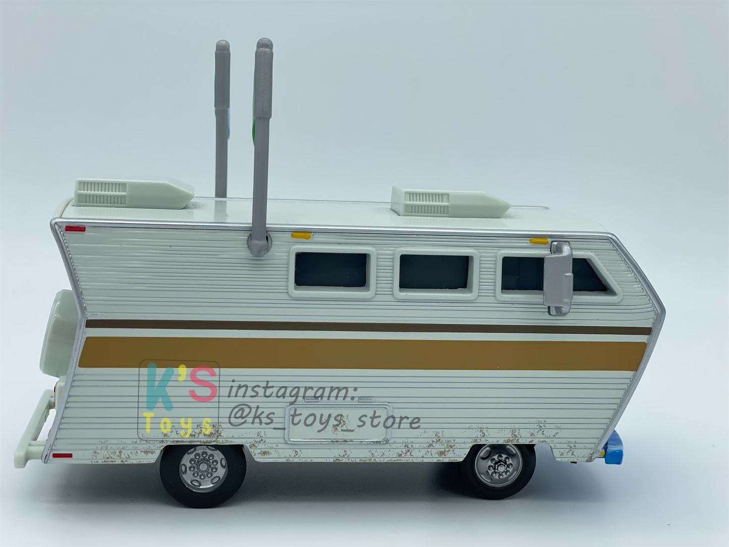 PRE-OWNED / LOOSE DISNEY PIXAR CARS "THE CONVOY BROTHERS" D23 EXPO PROMO EXCLUSIVE SERIES IN 2013 SDCC - DISPLAYED CONDITION