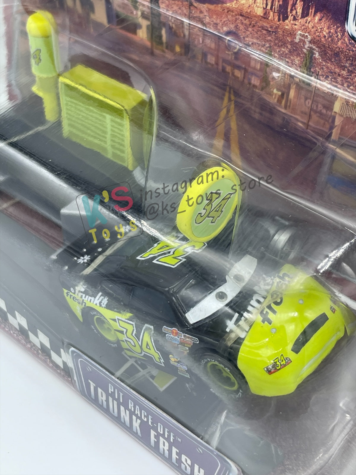 Disney Pixar Cars 1:55 by MATTEL, "PIT RACE-OFF TRUNK FRESH #34" , LAUNCH & RACE - BNIP