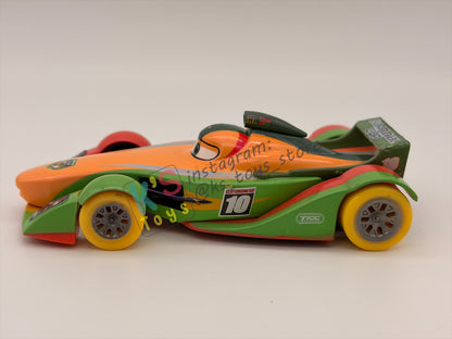 DISNEY STORE OF DISNEY PIXAR CARS 1:43 - CARNIVAL CUP RIP CLUTCHGONESKI - CARNIVAL CUP SERIES - PRE-OWNE