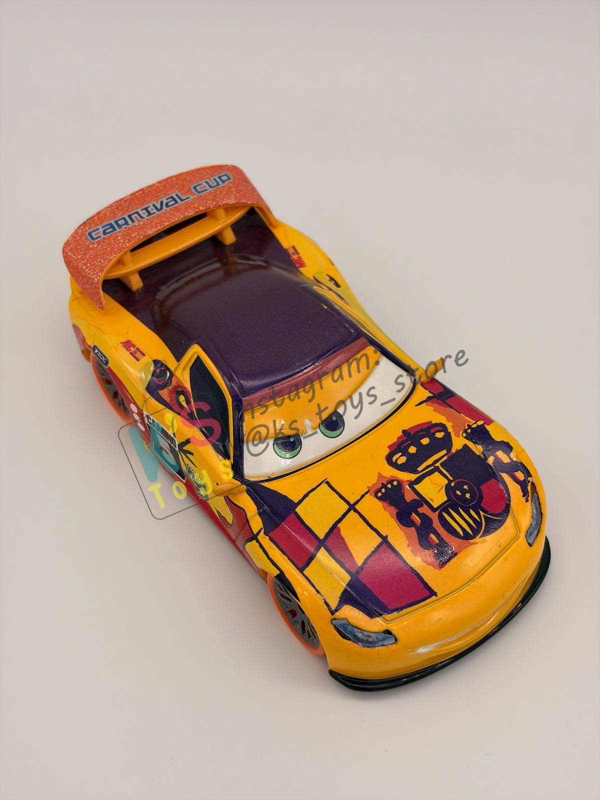DISNEY STORE OF DISNEY PIXAR CARS 1:43 - CARNIVAL CUP MIGUEL CAMINO - CARNIVAL CUP SERIES - PRE-OWNED