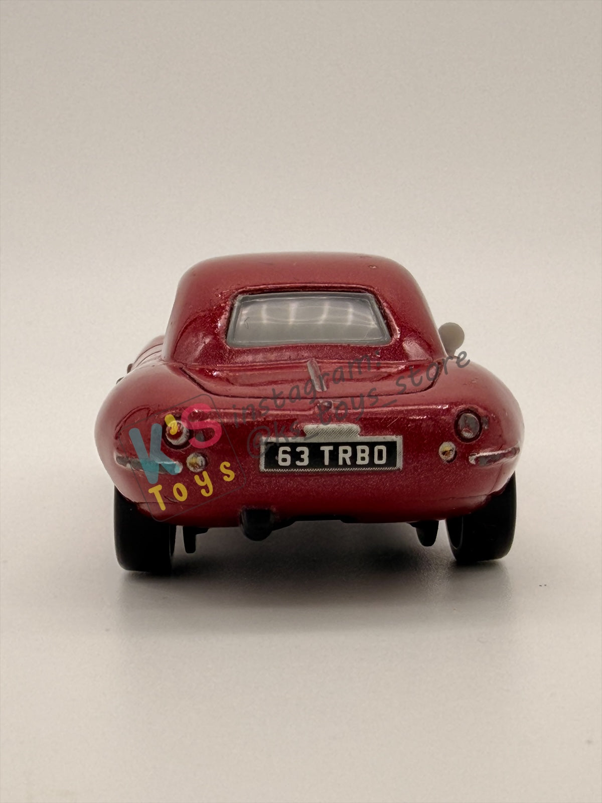 PRE-OWNED / LOOSE DISNEY PIXAR CARS - "LELAND TURBO" - CARS 2 SERIES - PRE-OWNED IN GOOD CONDITION