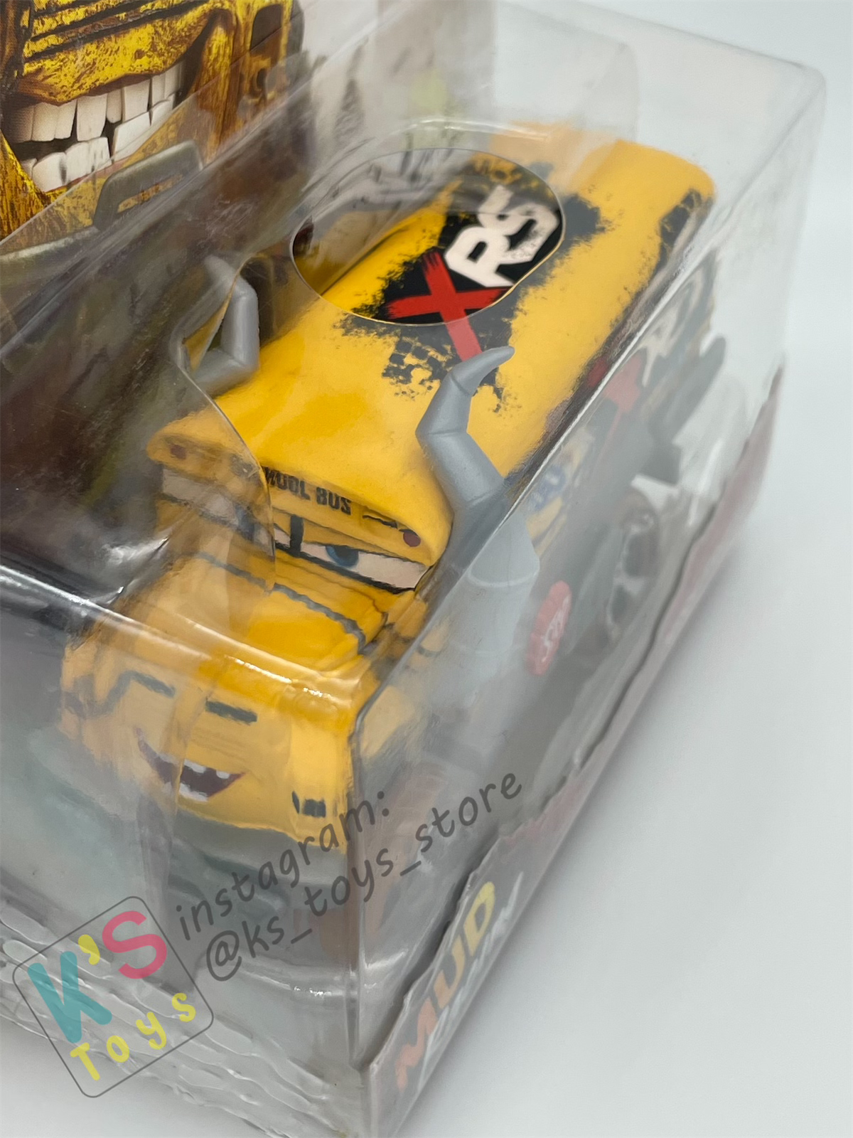 DELUXE DISNEY PIXAR CARS - XRS MISS FRITTER - MUD RACING SERIES - BNIP