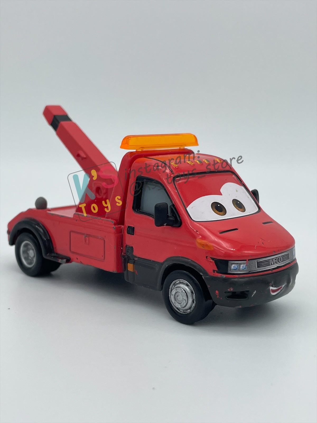 PRE-OWNED / LOOSE DISNEY PIXAR CARS BY MATTEL - "TOWIN EOIN" (MISSING THE HANGING TOW) - PLAYED WITH CONDITION - READ DESCRIPTION!!!!!!!!!!!
