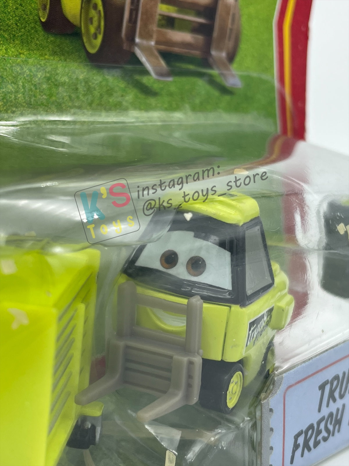 DISNEY PIXAR CARS 1:55 BY MATTEL, TRUNK FRESH PITTY - RACE ORAMA - BNIP *PACKAGING NOT IN MINT CONDITION!!**