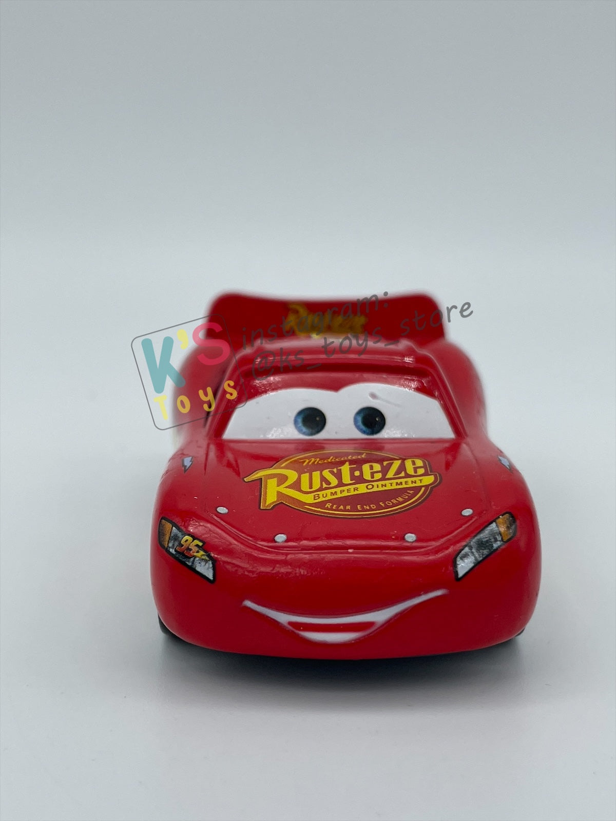 PRE-OWNED / LOOSE DISNEY PIXAR CARS 1:55 BY MATTEL - "HUDSON HORNET PISTON CUP LIGHTNING MCQUEEN" CARS 2 SERIES - NEAR MINT CONDITION