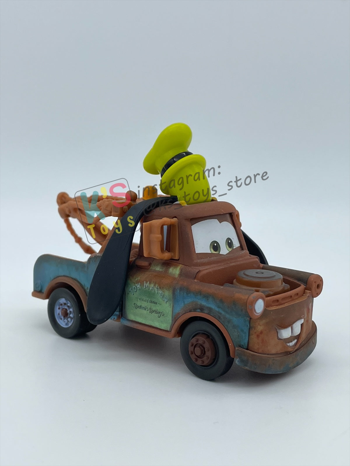 PRE-OWNED / LOOSE DISNEY PIXAR CARS - "GOOFY MATER" EXCLUSIVE DISNEY PARKS - NEAR MINT CONDITION