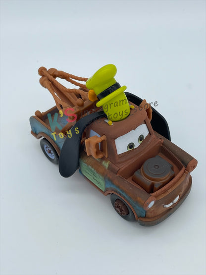 PRE-OWNED / LOOSE DISNEY PIXAR CARS - "GOOFY MATER" EXCLUSIVE DISNEY PARKS - NEAR MINT CONDITION