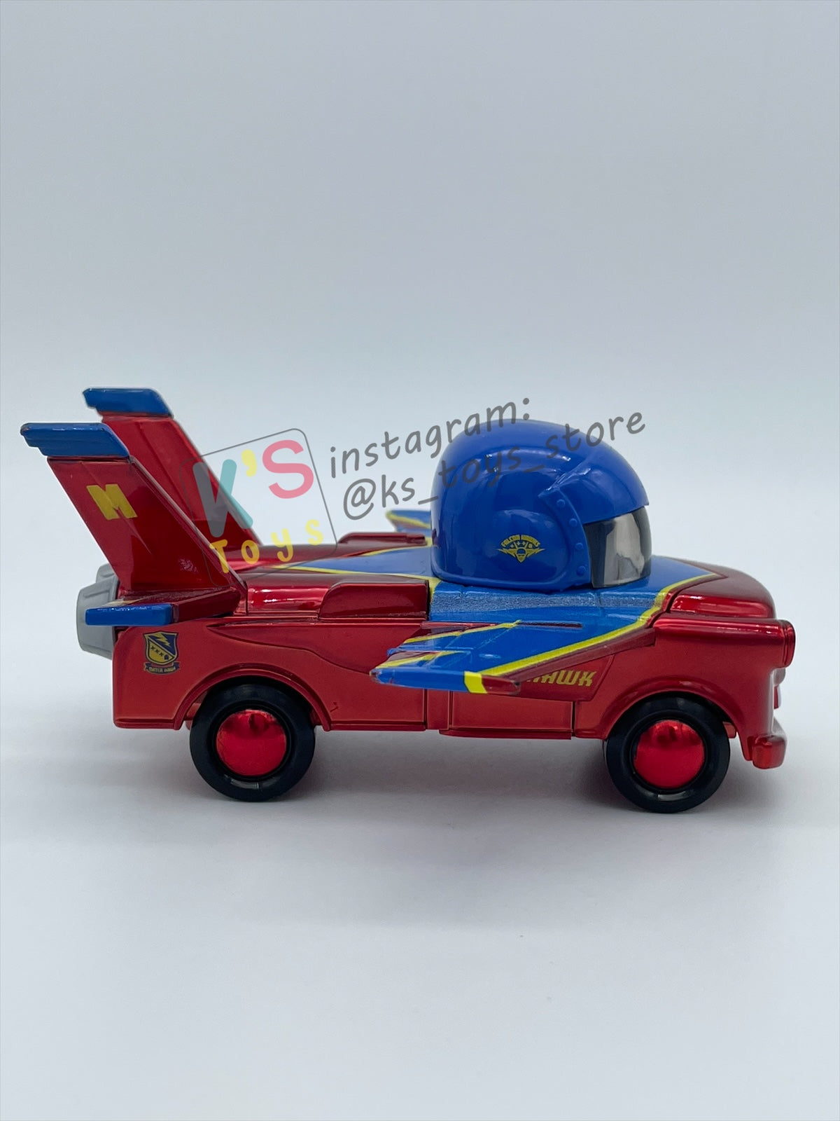 PRE-OWNED / LOOSE DISNEY PIXAR CARS 1:55 BY MATTEL - "HAWK MATER WITH METALLIC FINISH" EXCLUSIVE 2-PACKS TAKE FLIGHT - MINT CONDITION